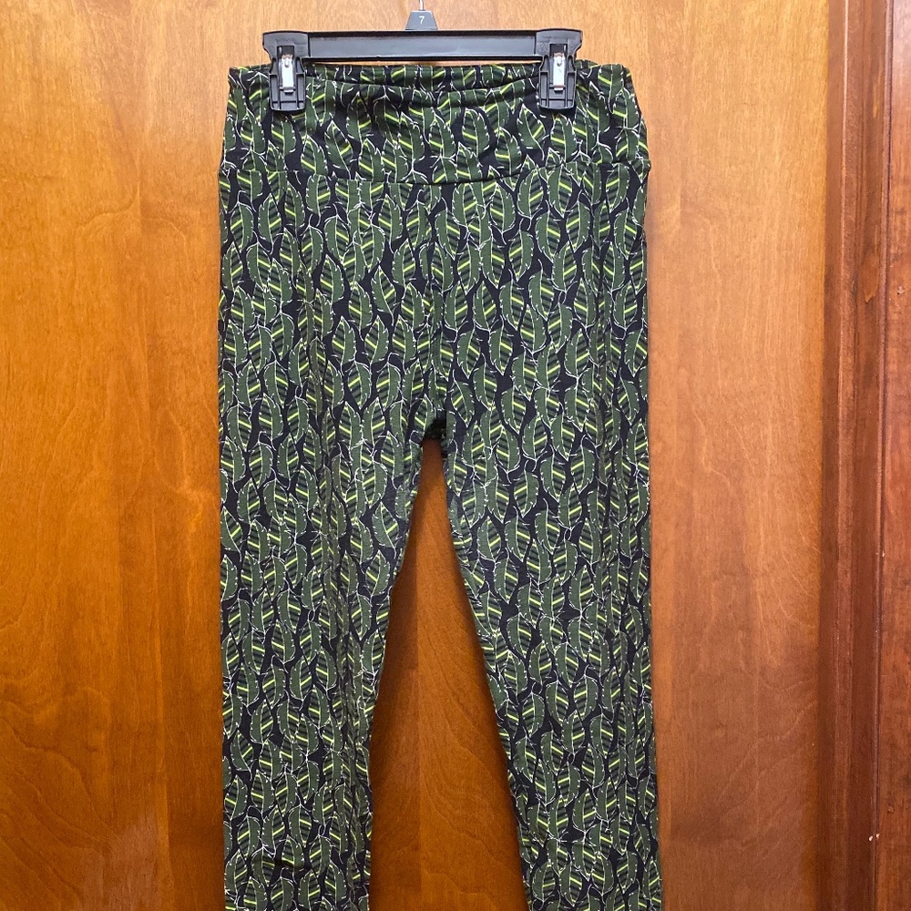 NWOT OS Lularoe Leggings